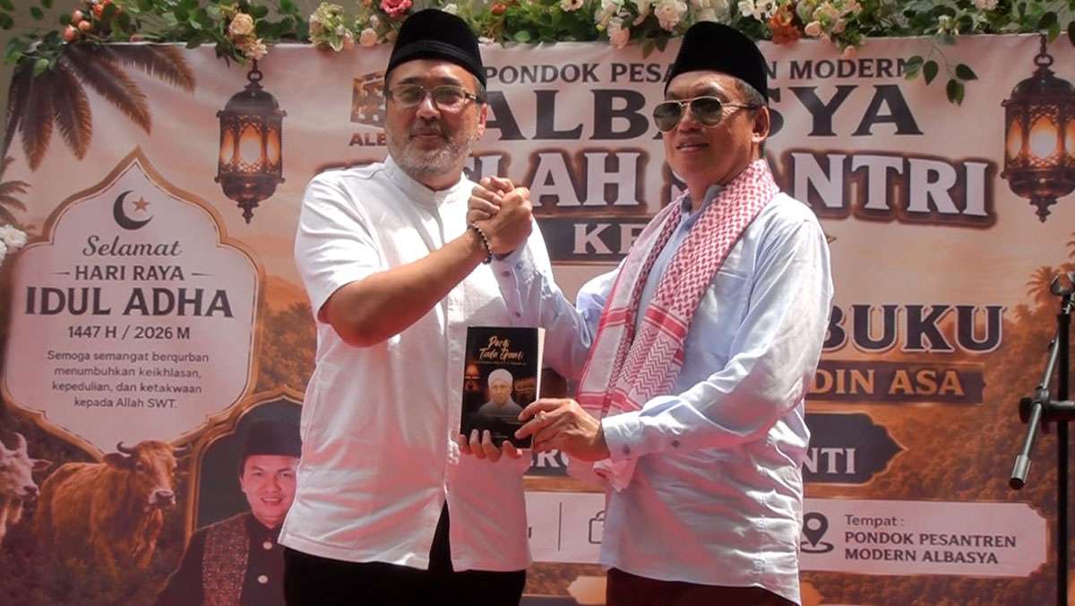 Pondok Pesantren (Ponpes) Modern Albasya luncurkan buku Biografi KH Bahruddin Basa hingga pelepasan santri Haflah III. Foto: Ahmad Romawi -- PALTV