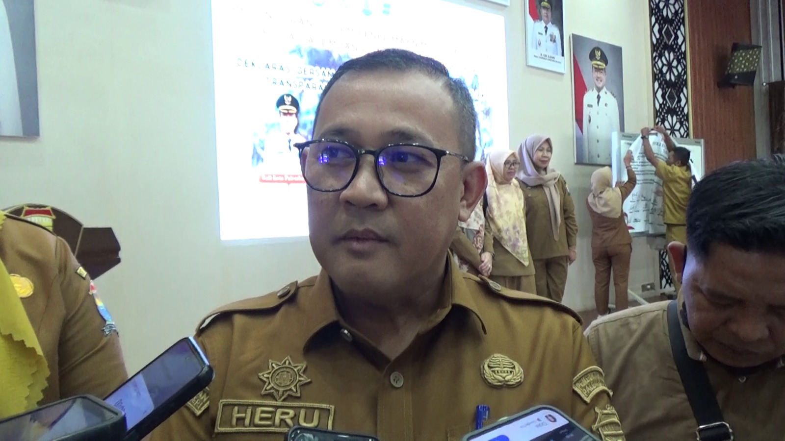 Disdik Palembang menegaskan KK dan akta lahir untuk SPMB tidak wajib QR Code, cukup legalisir.