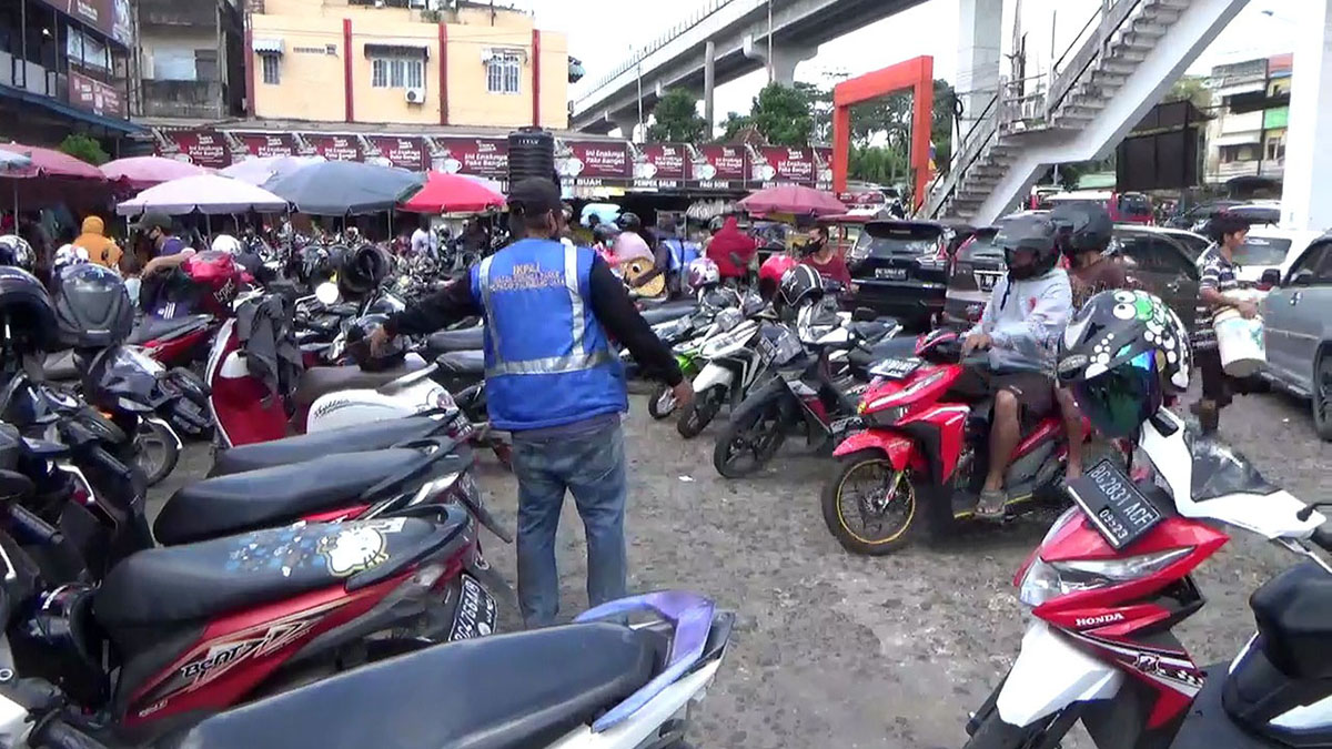 Bapenda Palembang tegaskan tarif pajak parkir di Kota Palembang hanya 10 persen dari sebelumnya di angka 30 persen. Foto: A Sandy Pratama -- PALTV